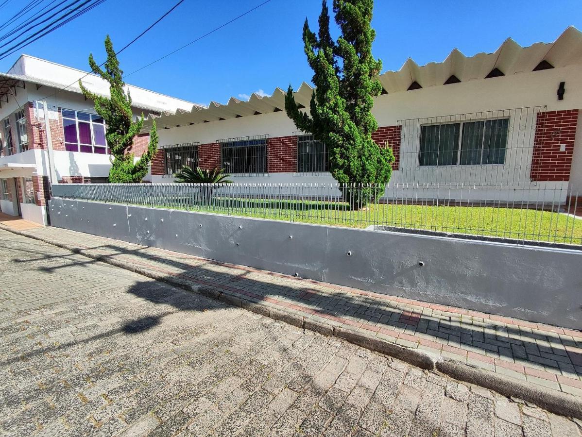 Villa Bilac - Studios Proximo A Vila Germanica Bairro Da Velha Blumenau Eksteriør billede